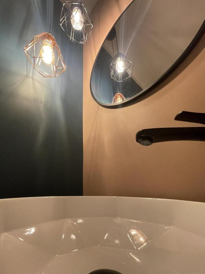 Royal Diamond @ Station Appartement