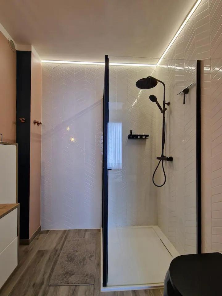 Royal Diamond @ Station Appartement